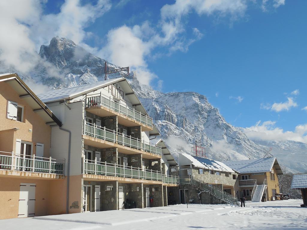 Hotel Restaurant Lancheton Saint-Julien-Mont-Denis Екстериор снимка