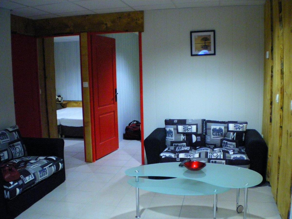 Hotel Restaurant Lancheton Saint-Julien-Mont-Denis Екстериор снимка