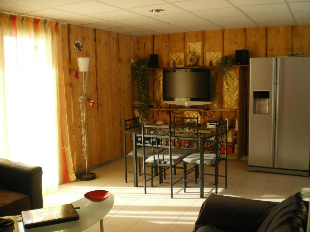 Hotel Restaurant Lancheton Saint-Julien-Mont-Denis Екстериор снимка