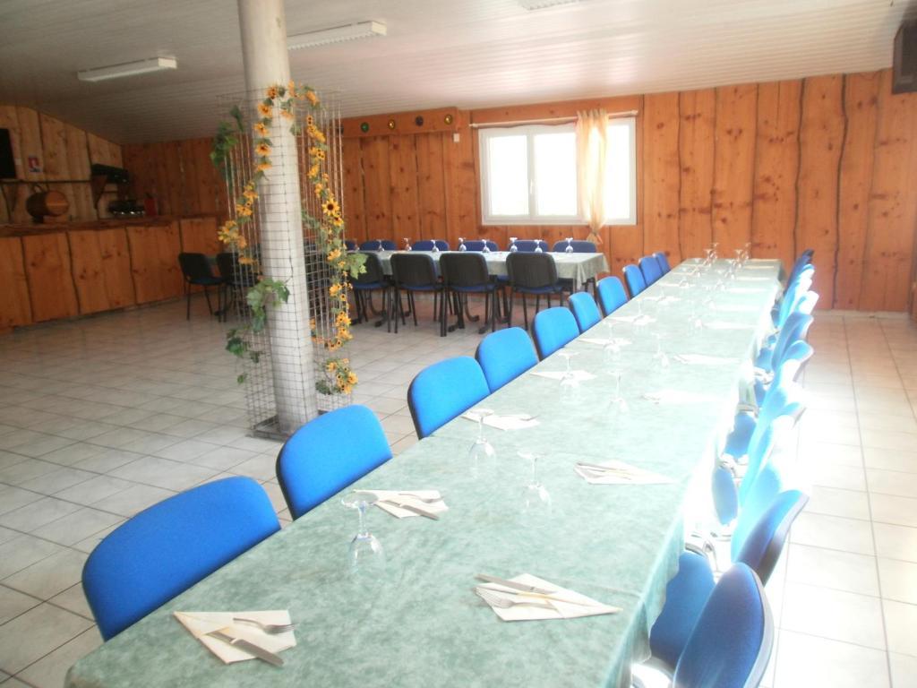 Hotel Restaurant Lancheton Saint-Julien-Mont-Denis Екстериор снимка